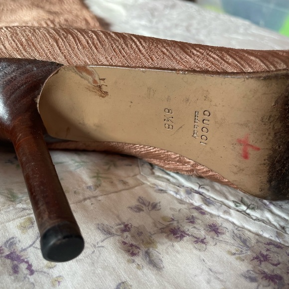 F/W 1999 Gucci by Tom Ford Ruched Silk 4.5" Heeled Boots Ad Campaign - Picture 8 of 9